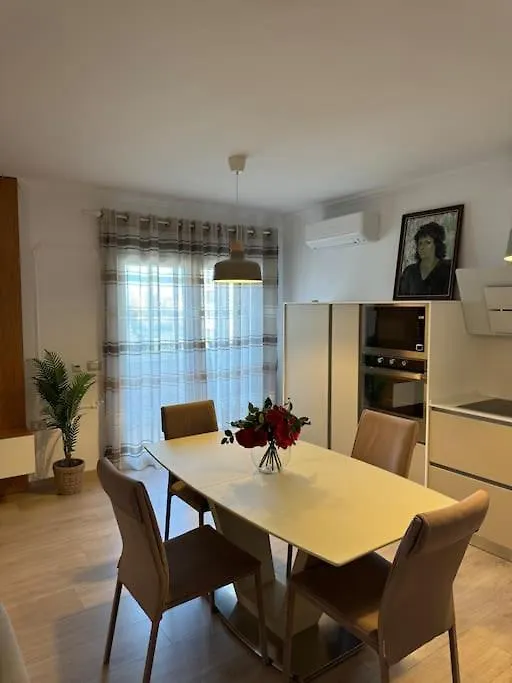 Leos Apartment Tirana